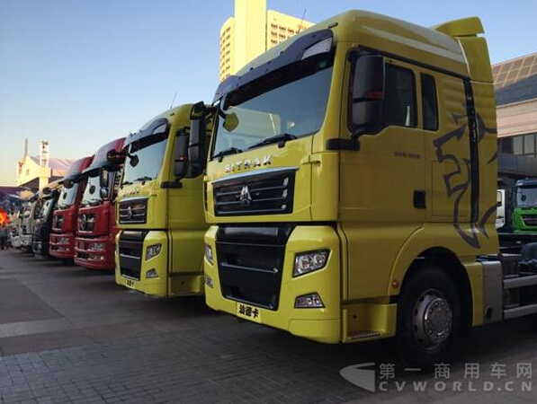 重汽大馬力牽引車(chē).jpg