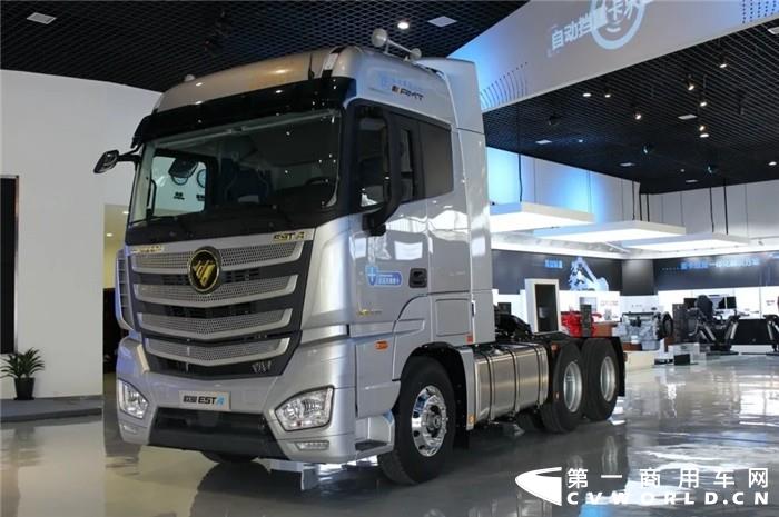 【第一商用車網(wǎng) 原創(chuàng)】2020年一季度，“大疫”突襲，沒有一個行業(yè)能獨善其身。這其中，產(chǎn)業(yè)鏈長，牽一發(fā)而動全身的汽車行業(yè)受影響尤為巨大。在疫情最嚴(yán)重的2月份，國內(nèi)汽車市場大降近8成，表現(xiàn)稍好一些的商用車市場也下降了超6成。