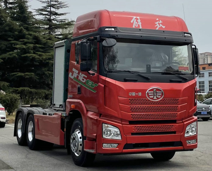 解放CA4259P26T1BEVA80純電動(dòng)牽引車，今年一季度長(zhǎng)治市銷量第二.jpg
