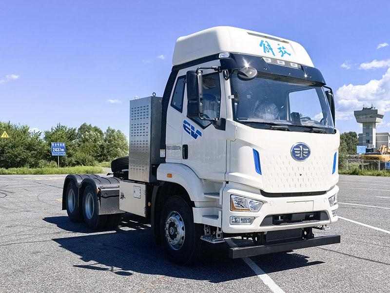 387批牽引車有多勁爆？18.png