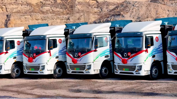 徐工新能源牽引車(chē)榆林2.png