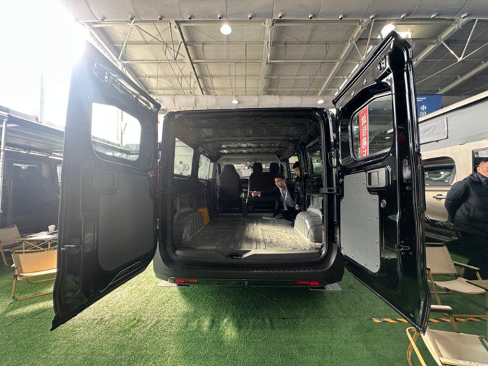 中國重汽輕型汽車強勢登陸三大房車展，演繹移動生活新風尚7.png