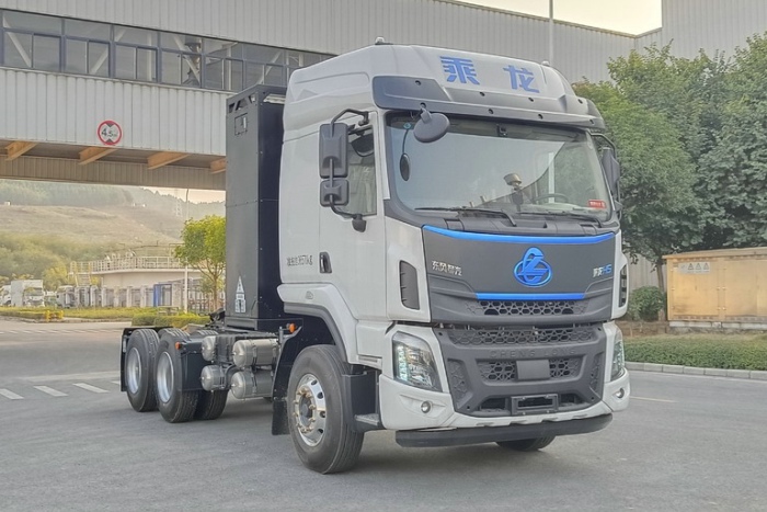 乘龍H5換電式純電動(dòng)半掛牽引車.jpg