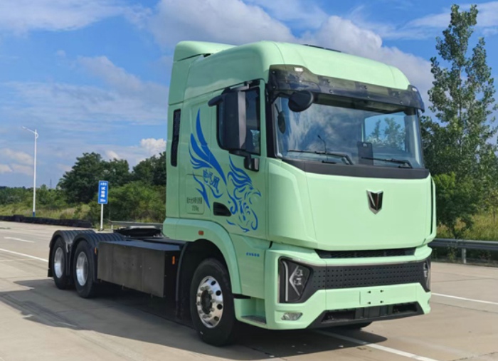 聯(lián)合重卡純電牽引車(chē).jpg