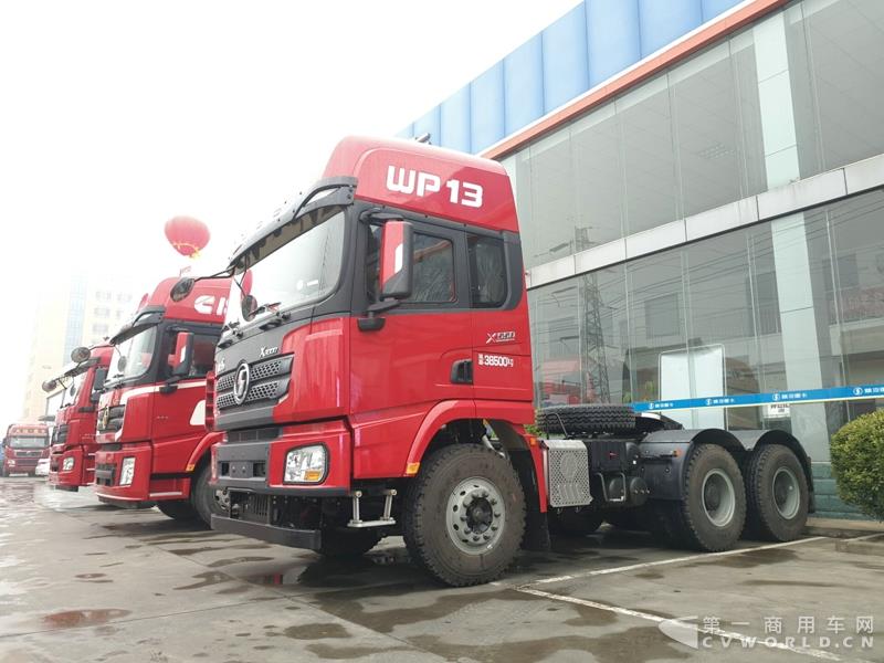 現(xiàn)場(chǎng)展車(chē)