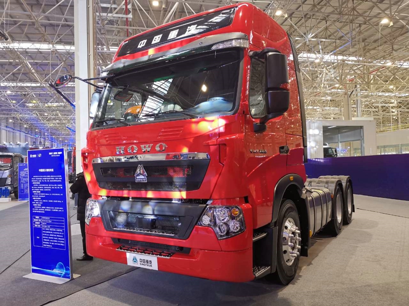 重汽豪沃TH7 6×4牽引車（經(jīng)典版），重汽MC11H 國五發(fā)動機(jī)