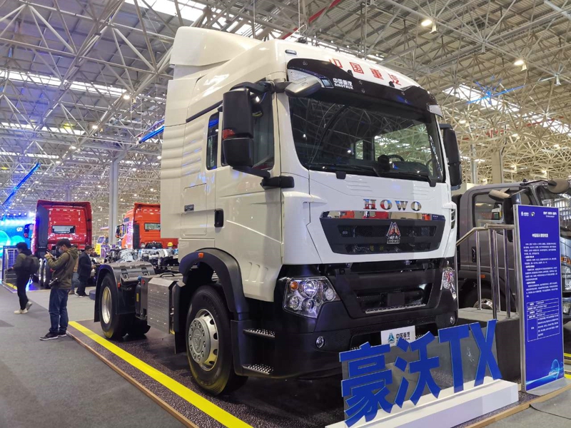 重汽豪沃TX系列4×2牽引車（經(jīng)典版），濰柴W9H國六發(fā)動機(jī)
